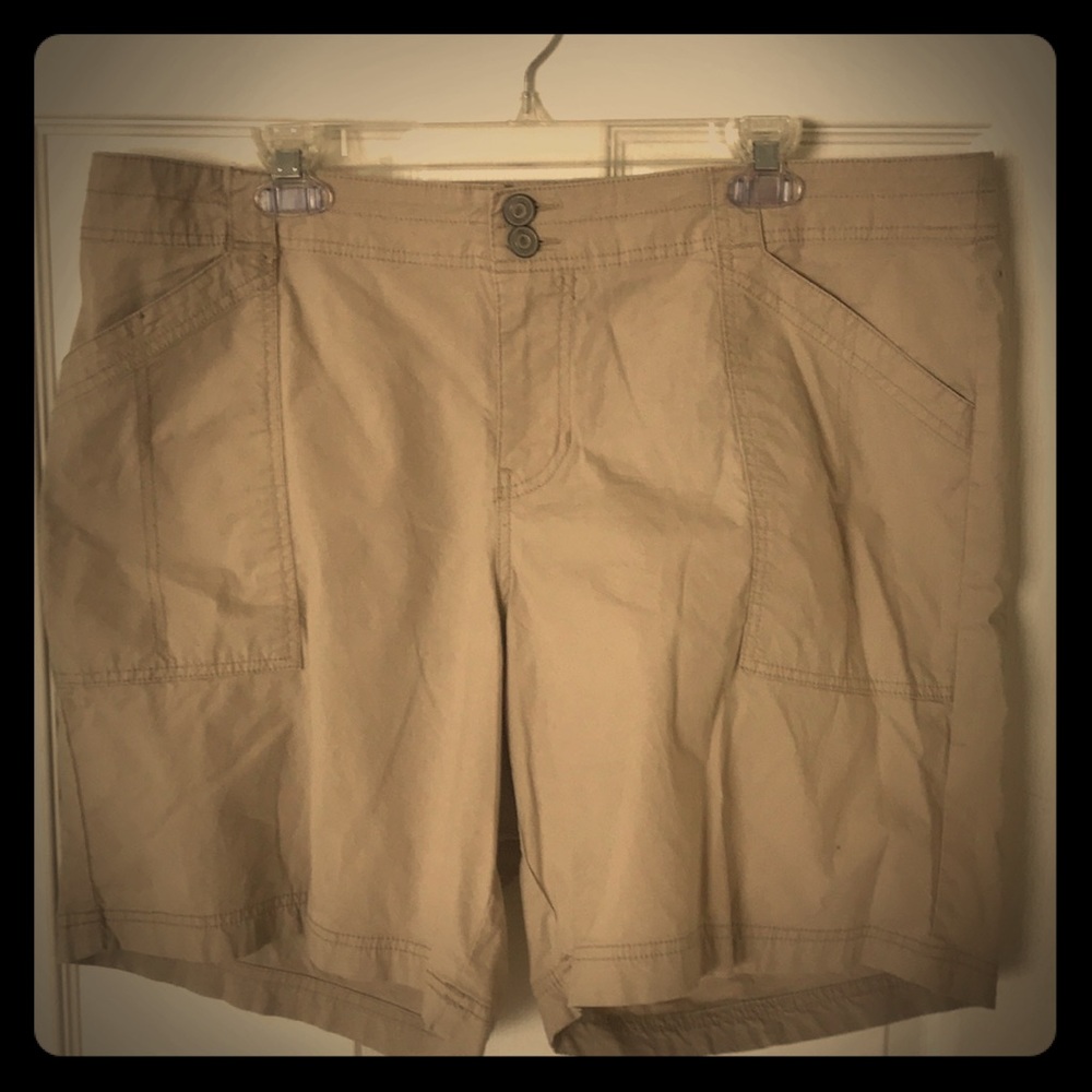 Khaki shorts